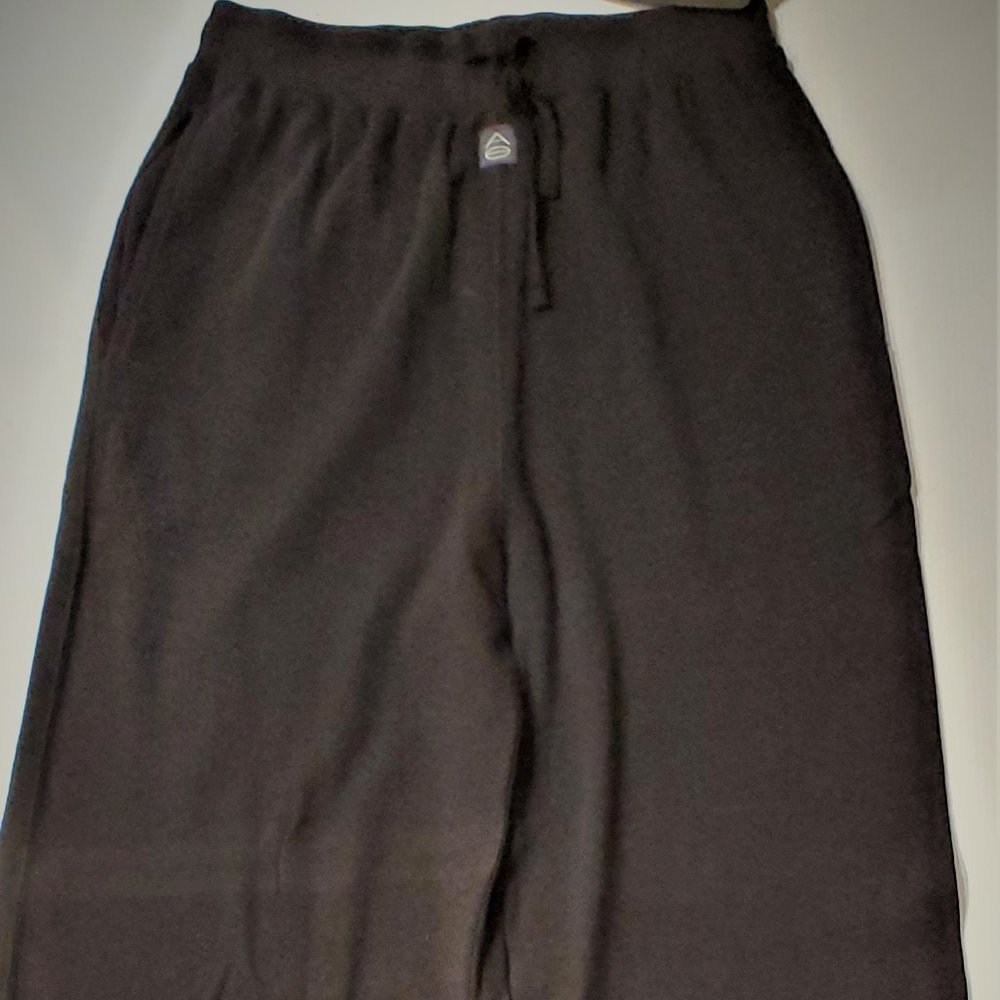 Activewear pants